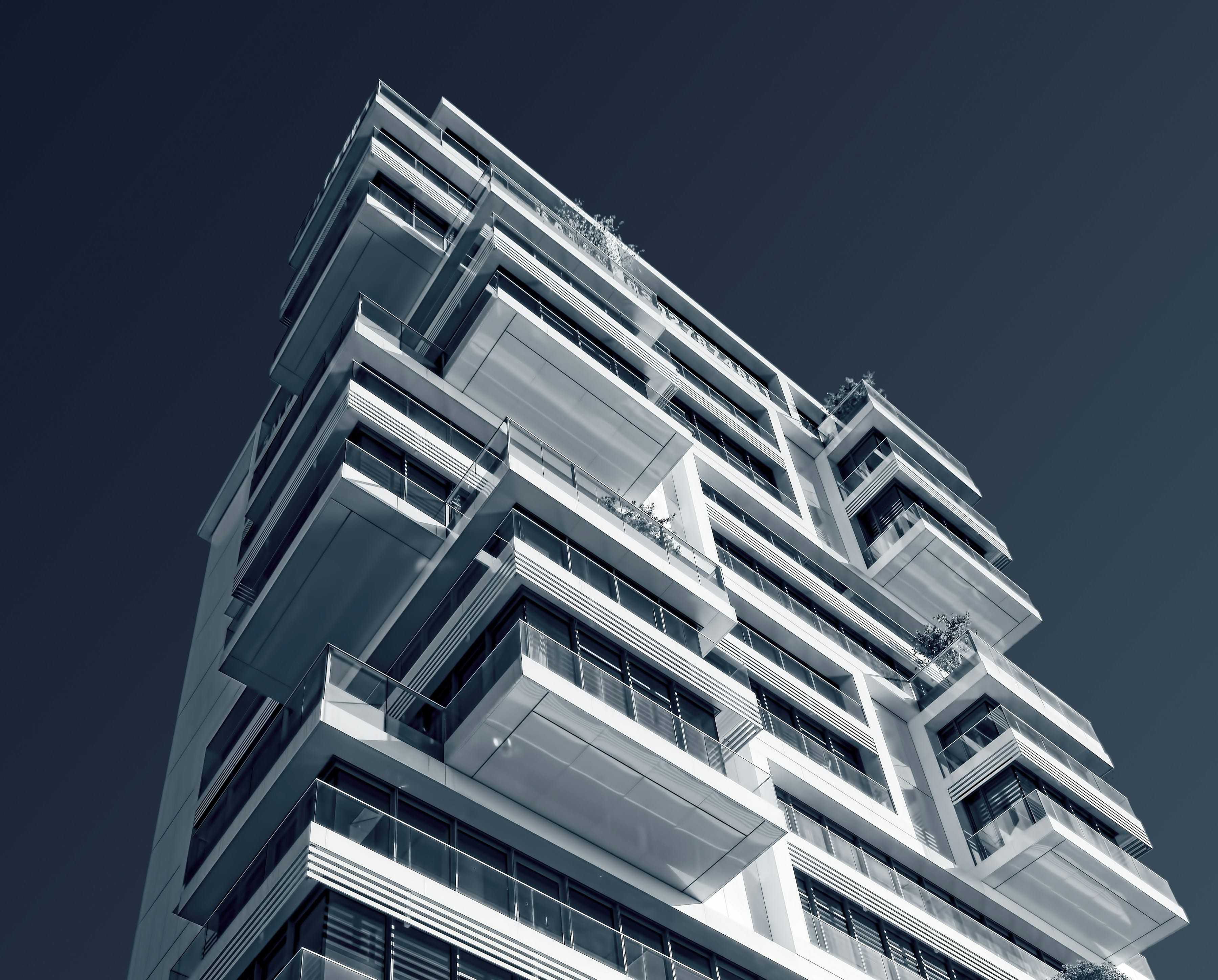 Moderne Gebäudefassade in München